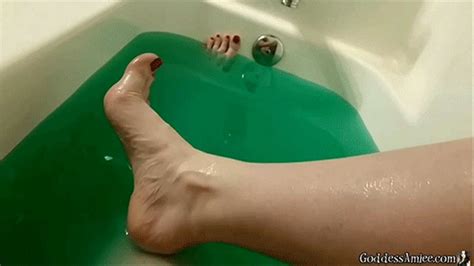 Legs And Soles Bath Tease [1280x720p] Goddess Femdom Clips4sale