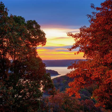 Beaver Lake Autumn In The Arkansas Ozark Mountains