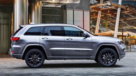 drivecouk  jeep grand cherokee night eagle reviewed