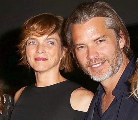 Who Is Timothy Olyphant Wife Alexis Knief Her Bio And Children