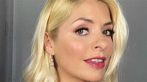 Holly Willoughbys Makeup Artist Shares The Products She Uses For Dancing On Ice Hello