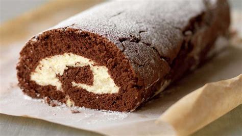 Last years toffee pecan roulade went down an absolute storm so i thought this year i'd share a chocolate version. BBC Radio 4 - Woman's Hour, Christmas Cooking Phone-in ...