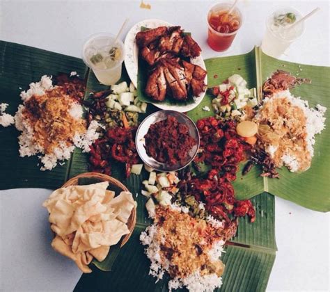 See 709 unbiased reviews of nasi kandar pelita, rated 4 of 5 on tripadvisor and ranked #141 of 5,281 restaurants in kuala lumpur. Nasi Daun Pisang Halal Sekitar Kuala Lumpur Dan Selangor