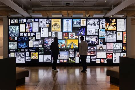 national-archives-of-australia-naa-multi-screen-interactive-wall