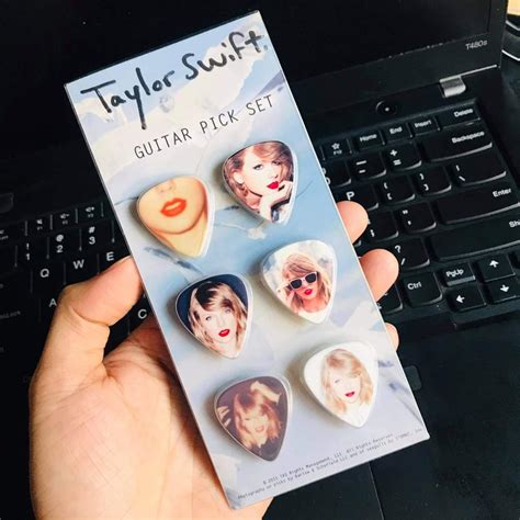 Rare Official Taylor Swift Guitar Pick Set Hobbies And Toys