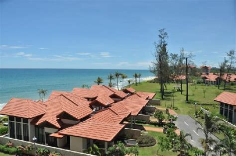 Sabah beach villas & suites offers opportunities for sport lovers, including snorkelling, diving and canoeing provided onsite. local river - Picture of Nexus Resort & Spa Karambunai ...
