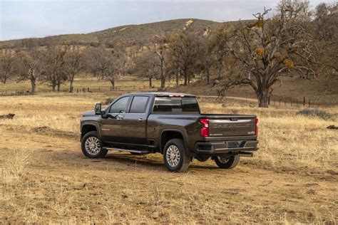 2020 Chevy Silverado Hd Debuts With New Engine Massive Towing Rating