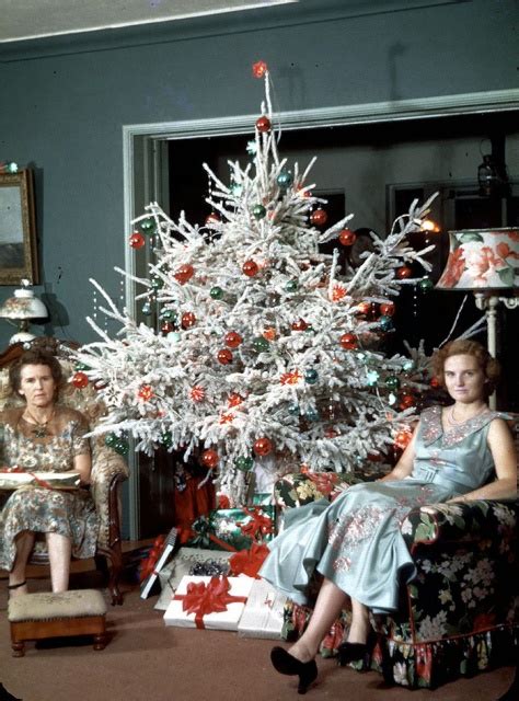 Photos Of Christmas Home Decor In The 1950s And 1960s 30 Pics