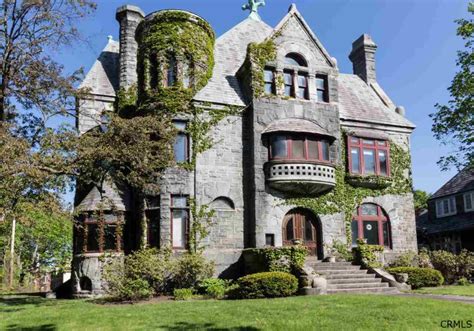 9 Mansions You Can Buy With Friends for Less than $100,000 Each ...