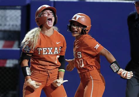 NCAA Softball Texas Vs Oklahoma Will Be Fun To Watch