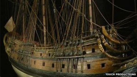 Southends 17th Century Shipwreck Dive Slowed By Bad Weather Bbc News