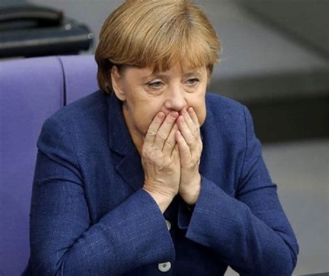 Fostul Cancelar German Angela Merkel Ar Trebui Să Luăm în Serios