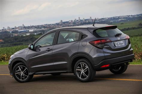 It's easy to maneuver and has lots of cargo room, but it suffers from a weak engine and obtuse infotainment controls. Os 5 Melhores Pneus para Honda HRV em 2021 - ReviewAuto