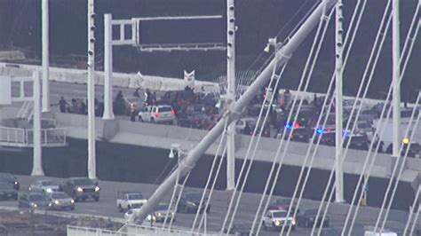 Chained Protesters Shut Down Traffic On San Franciscos Bay Bridge