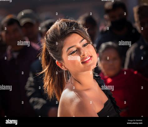 Nepal Woman Beauty Hi Res Stock Photography And Images Alamy