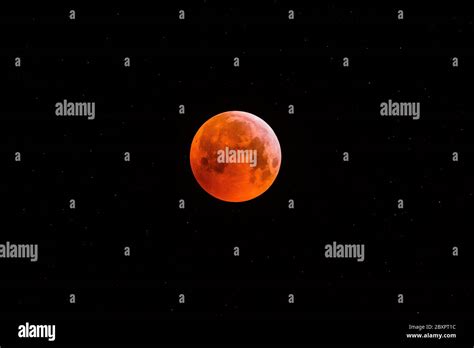 Super Blood Wolf Moon Eclipse Stock Photo Alamy