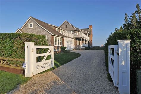 Inside Billy Joels Former 20 Million Hamptons Beach Home