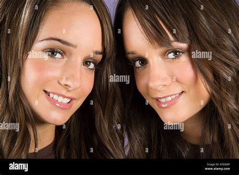 Dark Hair Female Twins Hi Res Stock Photography And Images Alamy