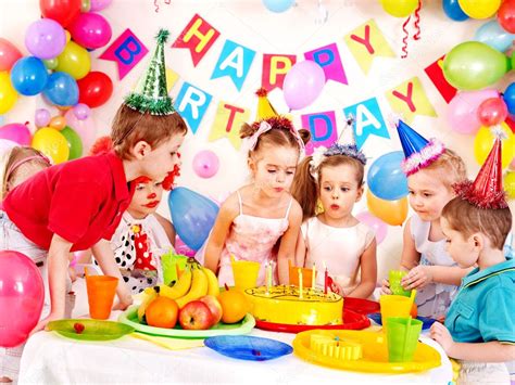 Child Birthday Party — Stock Photo © Poznyakov 18933453