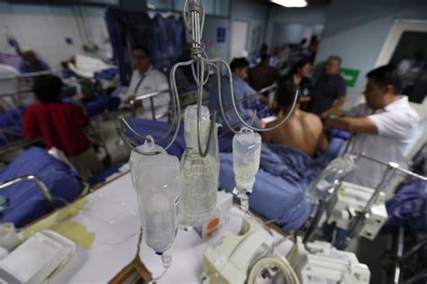 A Partir De Cuanta Fiebre Hay Que Ir Al Hospital - “Es un volumen descomunal de pacientes”: hacinamiento en emergencias
