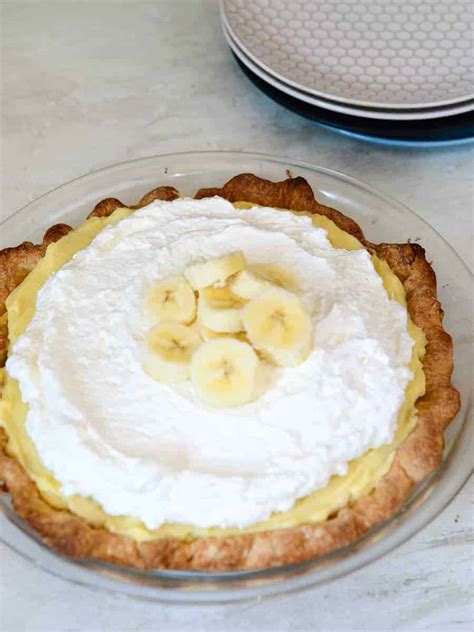 Banana Cream Pie Recipe The Best Foodology Geek