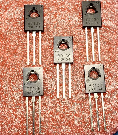 Bd139 To 126 Silicon Npn Transistor Low Voltage 80v 15a Sot 32 Bipolar