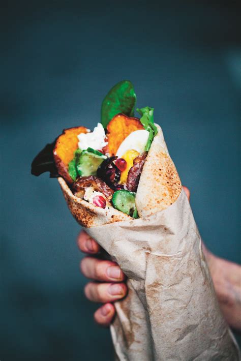 Recept The Green Kitchen Midden-Oosterse wraps met zoete aardappel