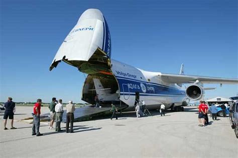 Ан 225 «мрия» самый большой самолёт в мире. Грузоподъемность руслан - Русский Ан-124-100 "Руслан ...