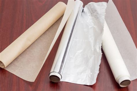 When To Use Wax Paper Parchment Plastic Wrap And Aluminum Foil