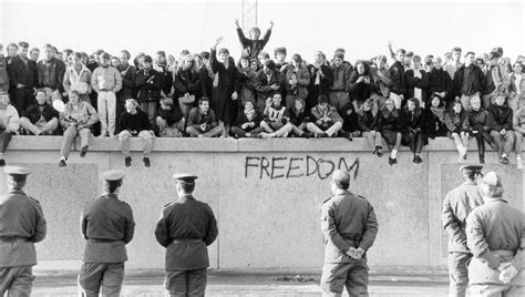 Berlin Histoire Secr Te De La Chute Du Mur
