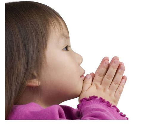 Little Girls Praying Hands Little Girl Praying Be A Better Person