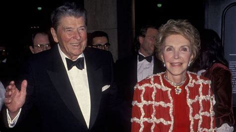 Former First Lady Nancy Reagan Dies At 94
