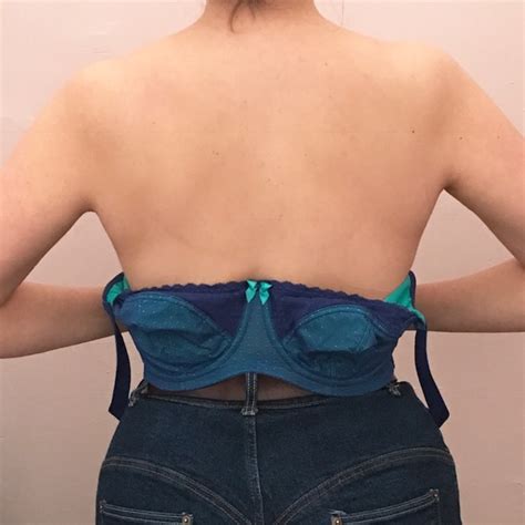How To Put On Your Bra Broad Lingerie