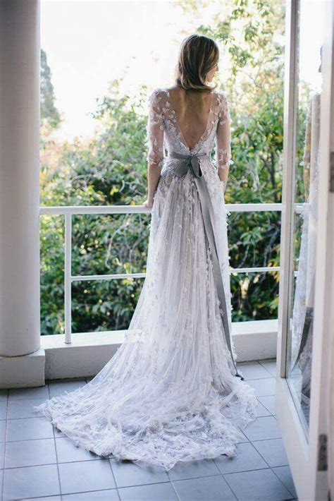 Here are five of the most common wedding dress guest mistakes women make when choosing a wedding outfit. Non white wedding dresses by Irene Manasseh on Someday I ...