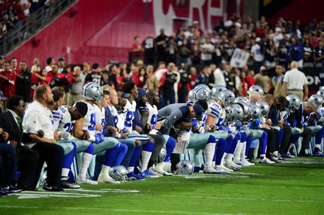 Dallas Cowboys Team Owner Jerry Jones Kneel Before National Anthem