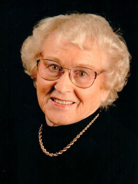 Obituary Of Dorothy Mackenzie Tiffin Funeral Home Located In Tees