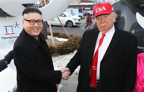 Nun reagiert machthaber kim jong un und setzt auf konfrontation. Doppelgänger von Trump und Kim Jong Un bei Olympia ...