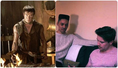 Joe Dempsie Got’s Hot “gendry” Was In A Gay Relationship For A Music Video Gaybuzzer