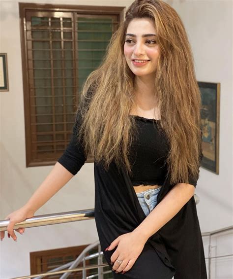 Nawal Saeed Shares Her Captivating Pictures With Her Fans