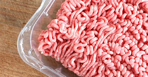 58000 Pounds Of Ground Beef Intended For School Lunches Recalled Cbs News