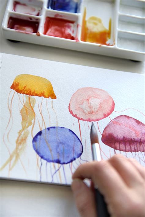 Pin By Jessica Stanton On Jellyfish In 2020 Watercolor Art Lessons