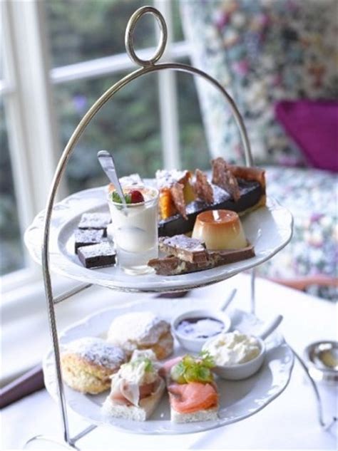 There's something particularly gracious about taking afternoon teas. Best bubbly Afternoon Teas in Ireland
