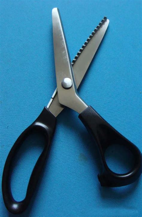 Wholesale Top Quality Stainless Steel Sewing Supplies Tailors Scissors