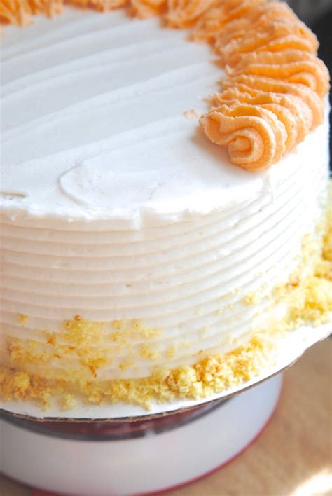 Hickory nut, or walnut cake layer cake. Cake Decorating Made Easy {& Thanksgiving Cake Idea ...