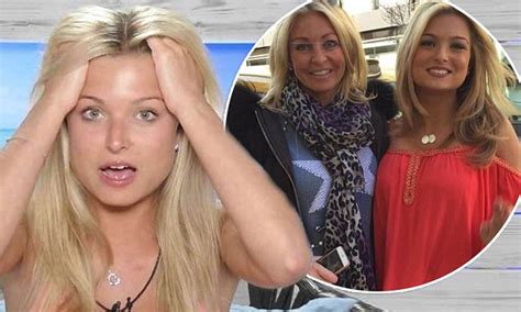 zara holland quits love island after her mother cheryl falls ill daily mail online