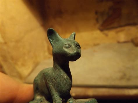 Egyptian Statue Cat Goddess Bast Bastet Crouching Figure With Eyes Of