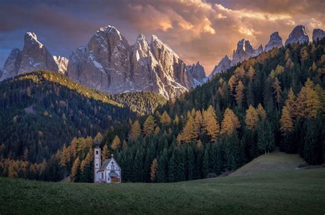 Odle Church - Villnöss, Dolomiti, Italy