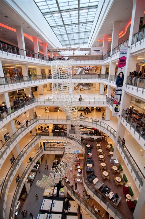 This is a list of shopping malls in malaysia. Die 12 größten Einkaufszentren der Welt