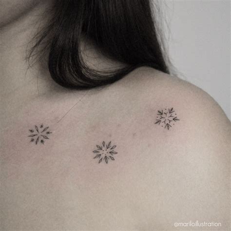 Copo De Nieve Tattoo Geometrical Tatuajes Elegantes Tatuajes Bonitos