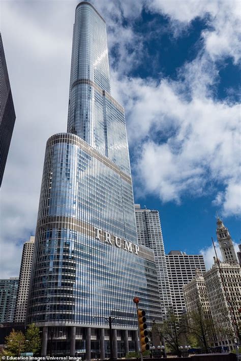 Donald Trump defends abandoning $237m Chicago Trump tower money owed